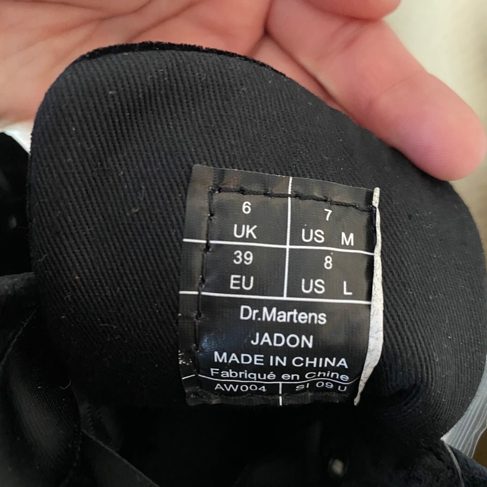 Dr. Martens Jadon Velvet - Picture 2 of 10